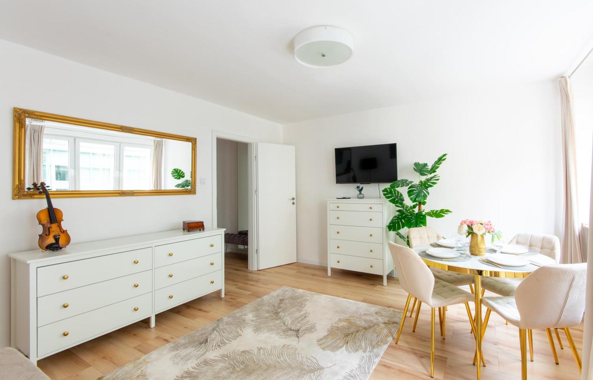 Feelharmony Jasna Apartment - Metro Swietokrzyska Варшава Экстерьер фото
